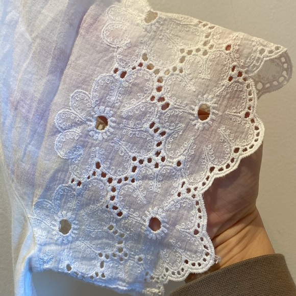 Roxy Flutter Lace Sleeve Top - Picture 8 of 9